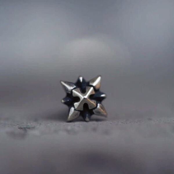 Eight-pointed star silver earrings - Image 4