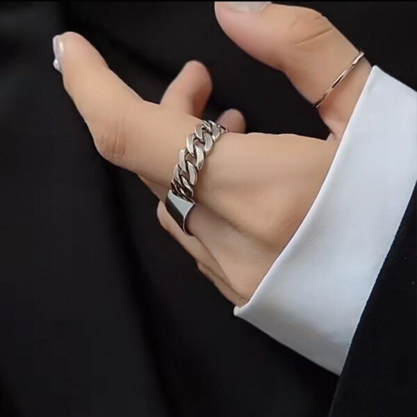 Chain style silver ring - Image 5