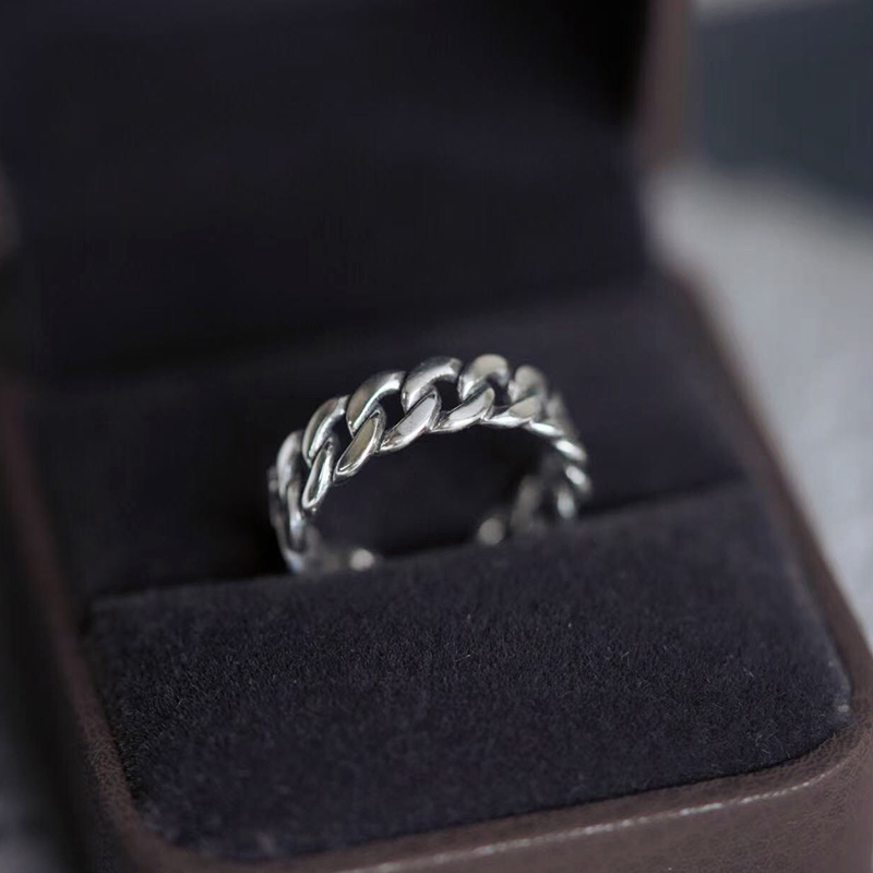 Chain style silver ring